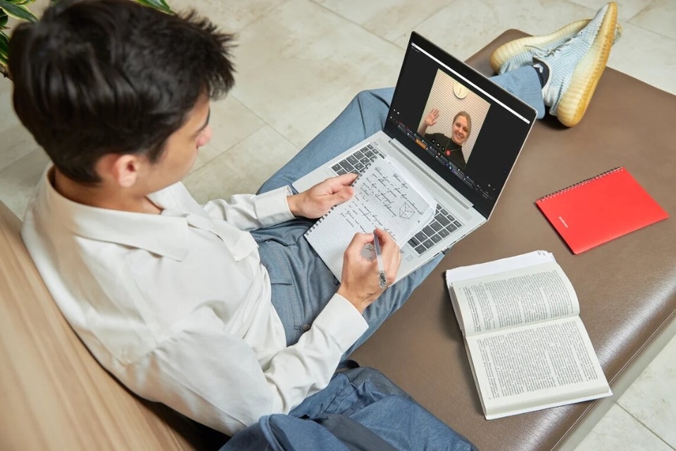 «Сферум» запускает онлайн-трансляции с возможностью подключения до 10 тысяч зрителей