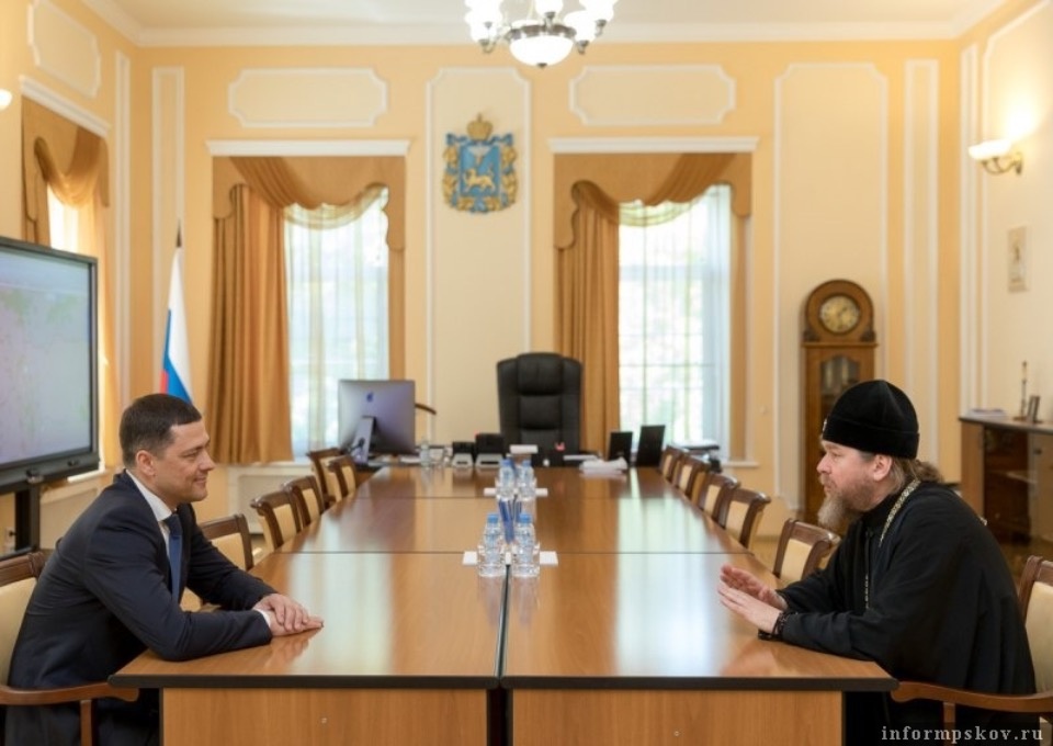 Ведерников о работе с Тихоном: Мы активно обсуждаем ситуацию в Псковской области