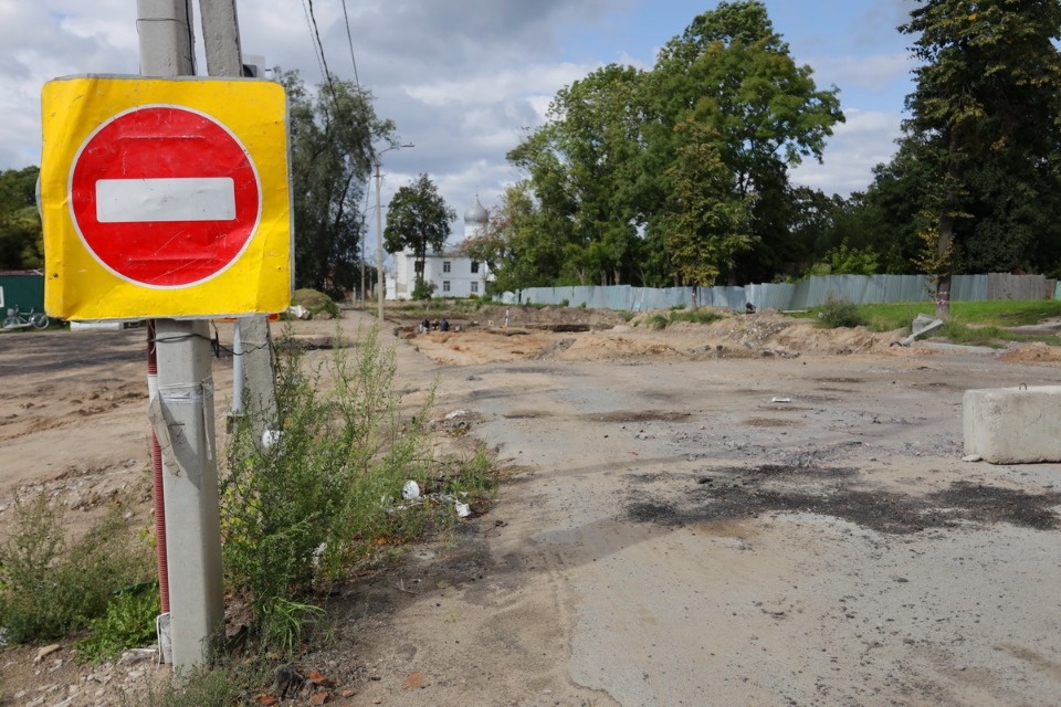 И вновь продолжается бой?.. И вновь продолжается бой?..