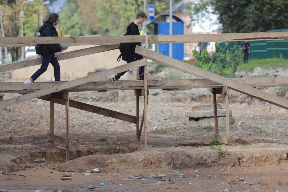 И вновь продолжается бой?.. И вновь продолжается бой?..