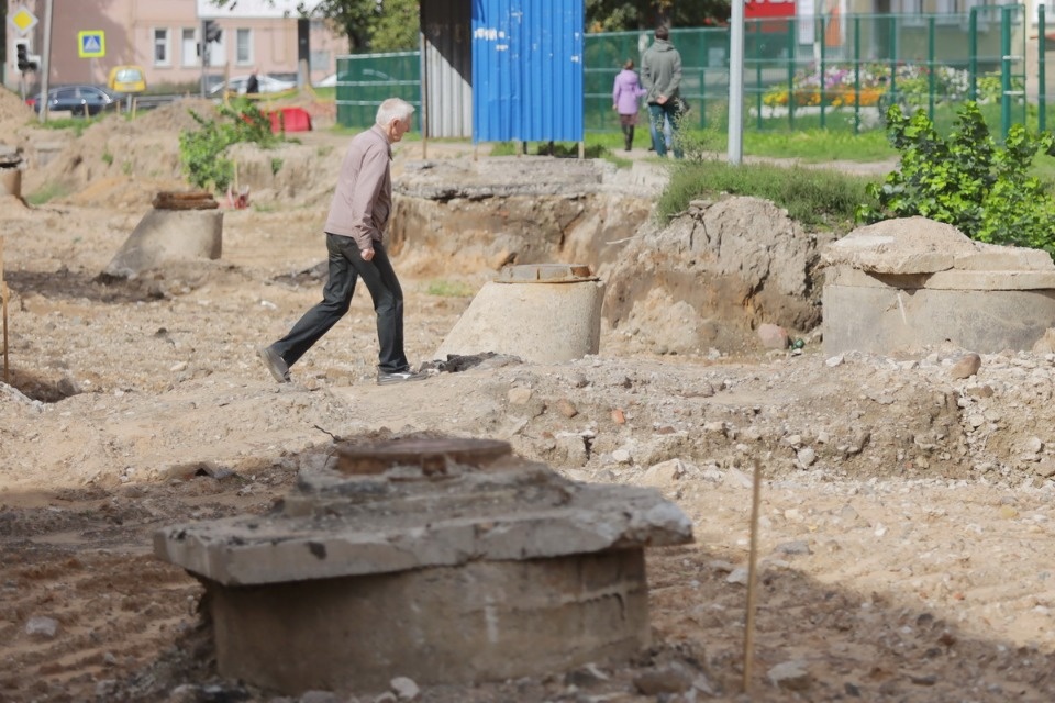 И вновь продолжается бой?.. И вновь продолжается бой?..