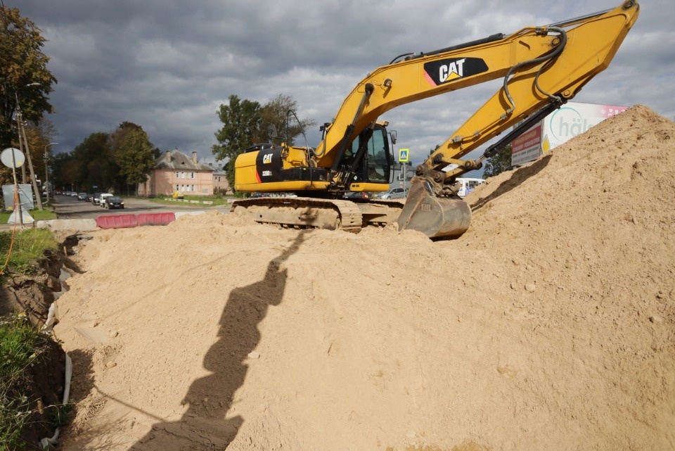 И вновь продолжается бой?.. И вновь продолжается бой?..