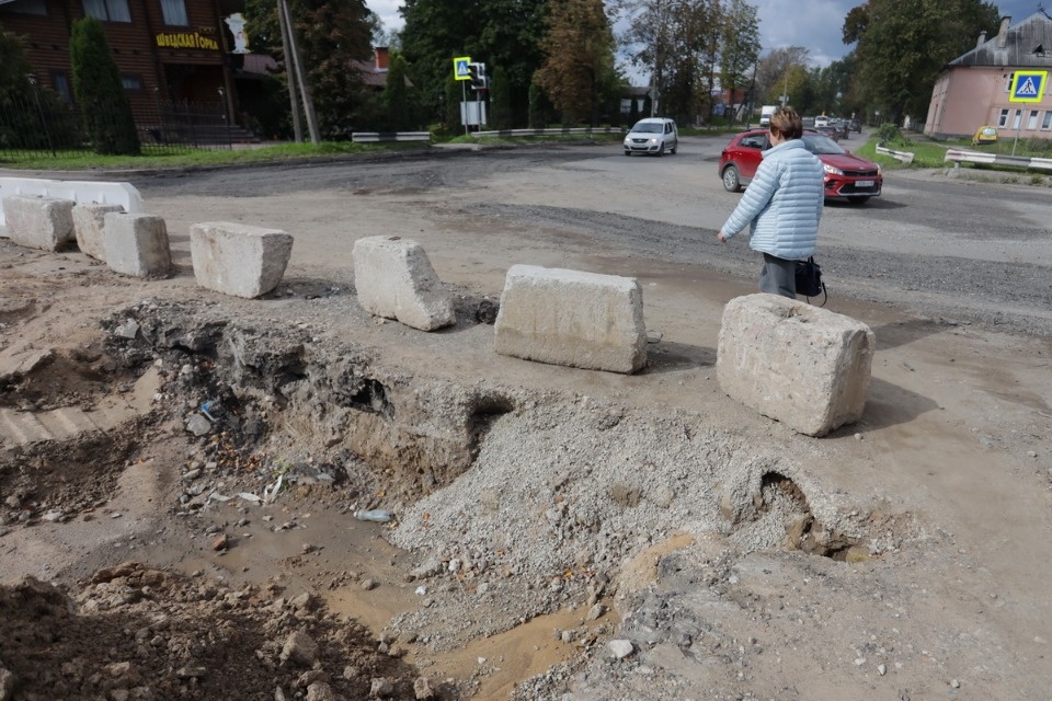 И вновь продолжается бой?.. И вновь продолжается бой?..