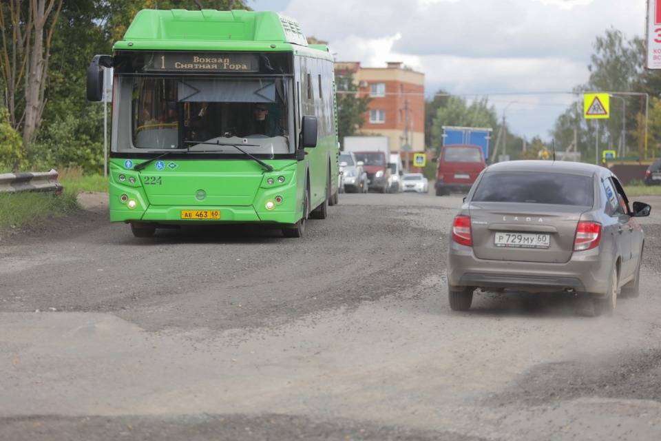 И вновь продолжается бой?.. И вновь продолжается бой?..