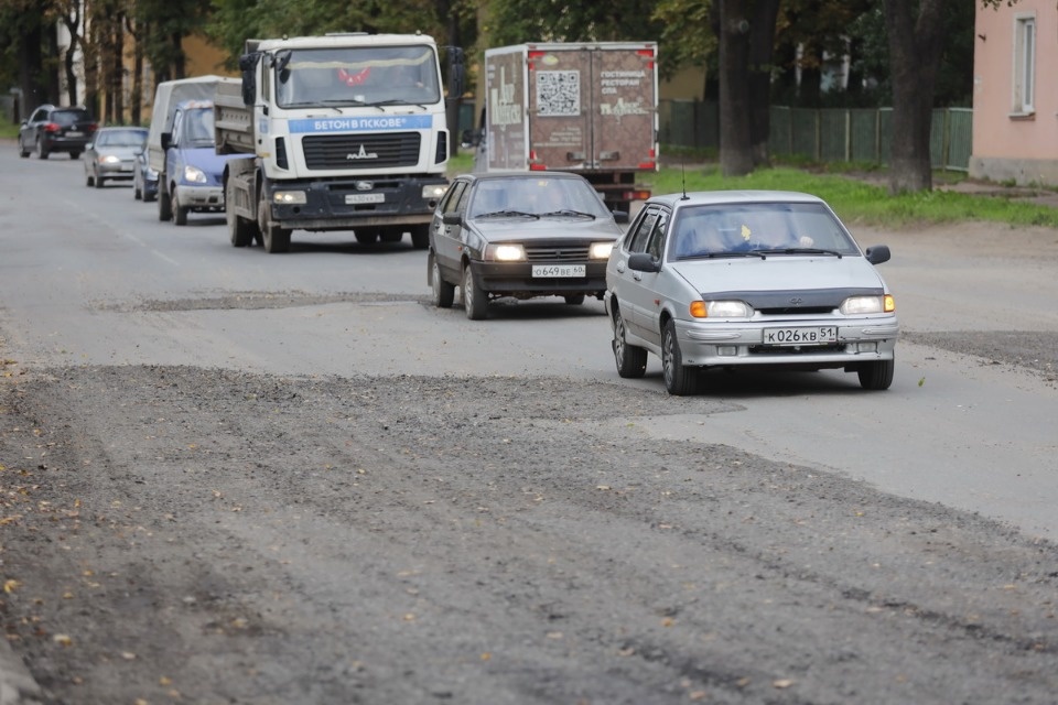 И вновь продолжается бой?.. И вновь продолжается бой?..