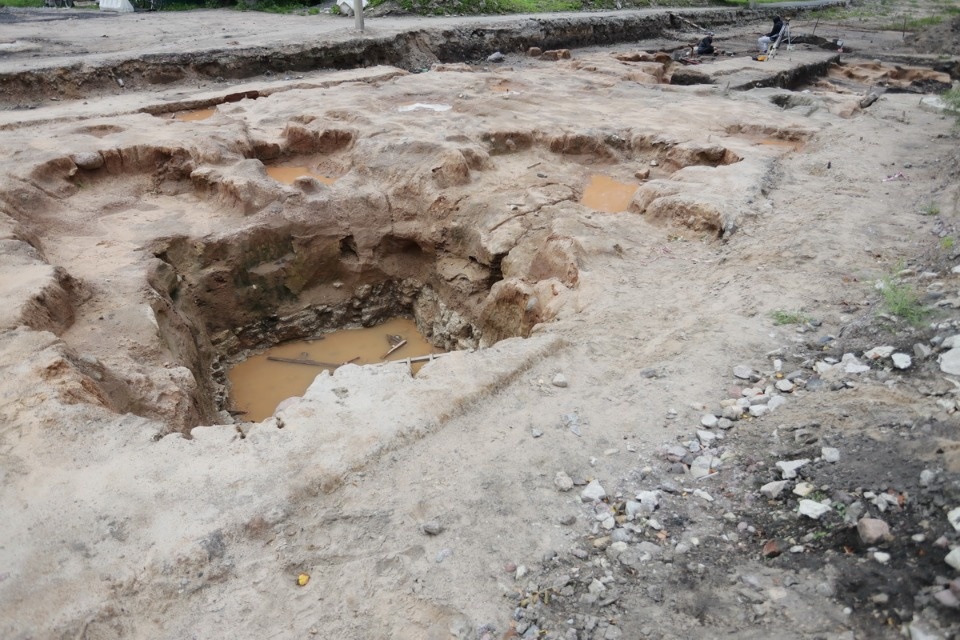 И вновь продолжается бой?.. И вновь продолжается бой?..