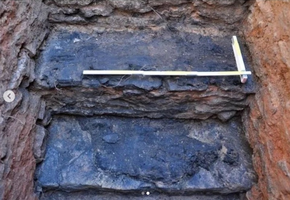 Неизвестное ранее строение обнаружили псковские археологи в Снетогорском монастыре