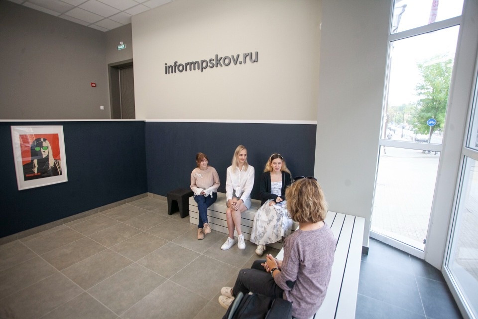 Черное и цветное