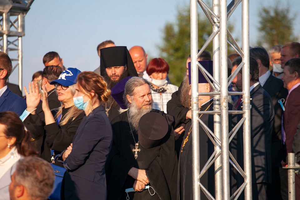 Путин и Невский