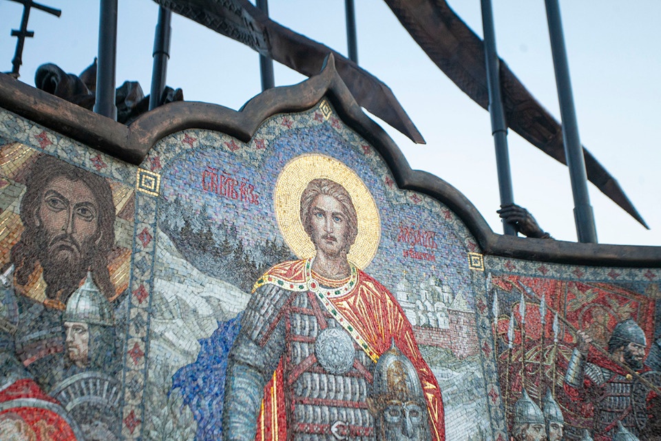 Путин и Невский