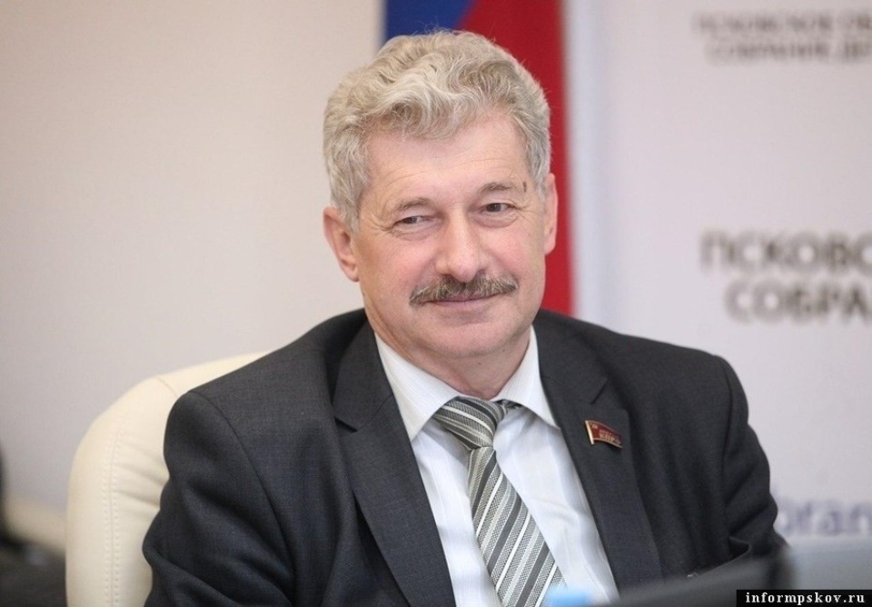 Лидер псковских коммунистов попал в больницу с коронавирусом