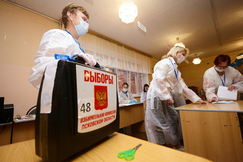 Более 1200 наблюдателей будут работать на выборах в Псковской области