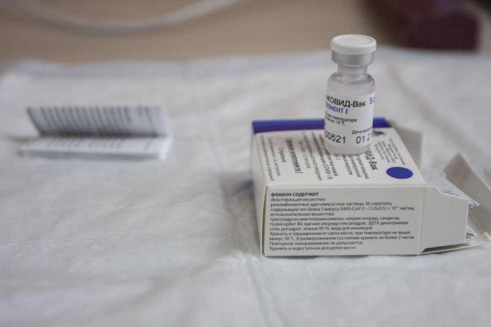 Привитых российскими вакцинами пустят в Эстонию без самоизоляции и тестирования