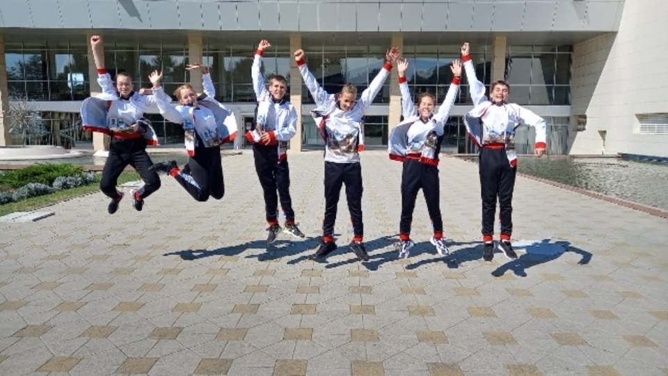 «Серебро» завоевала команда Изборского лицея на «Президентских состязаниях» «Серебро» завоевала команда Изборского лицея на «Президентских состязаниях»