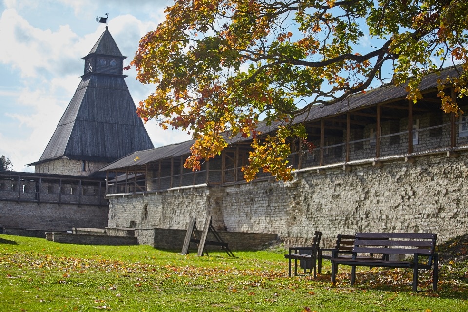 Синоптики рассказали, что псковичам ждать от октября