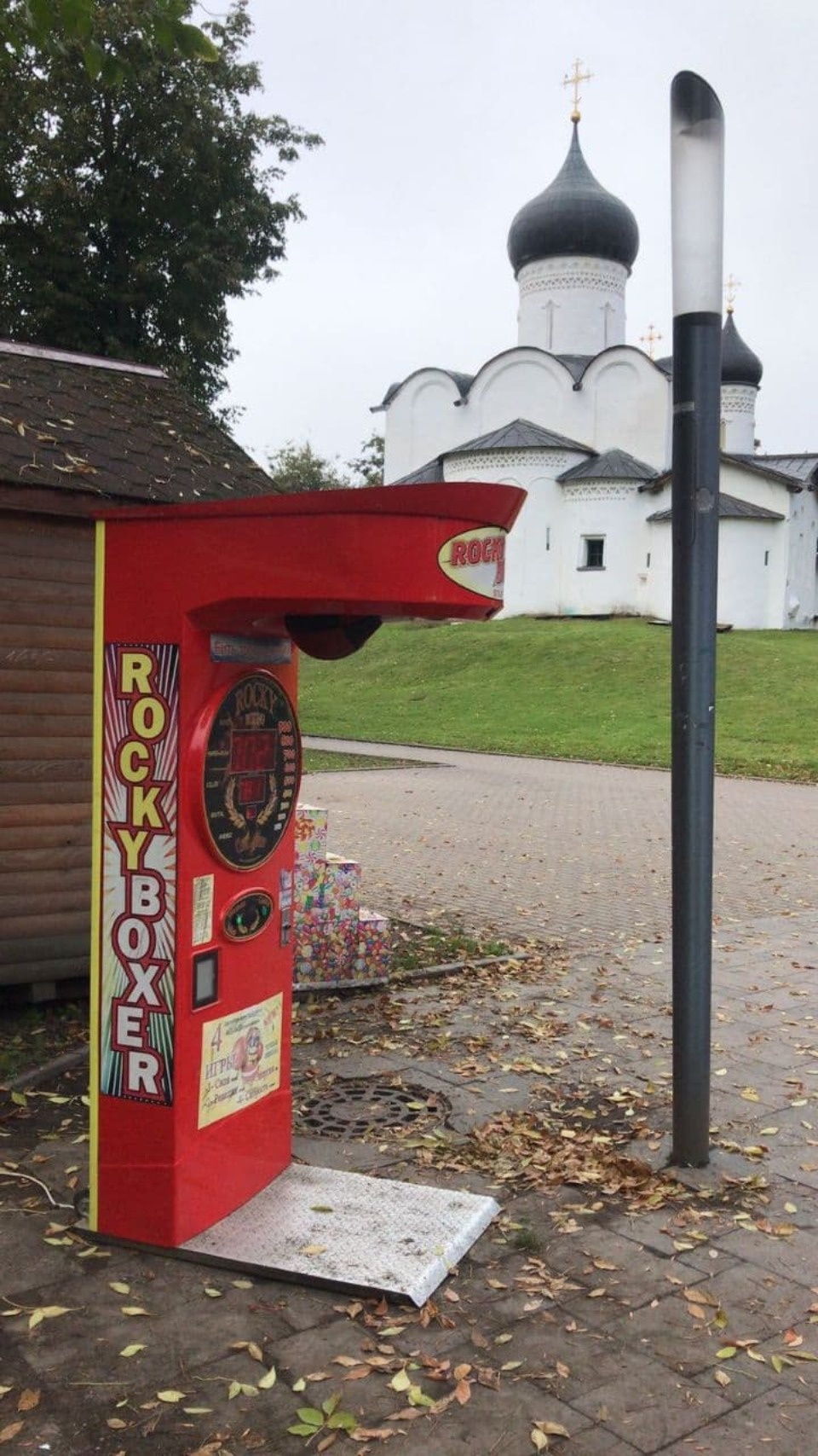 В центре Пскова снова появились незаконно установленные силомеры