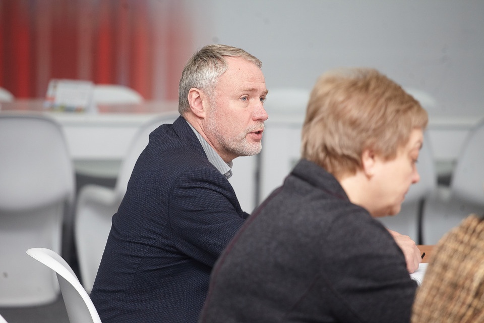 Андрей Царев: Дистанционка в школах позволит замедлить распространение коронавируса