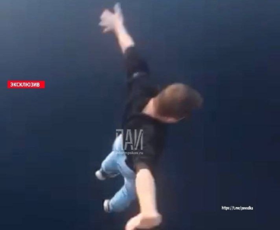 Незрелой личностью назвала психолог прыгнувшего с моста в Пскове тиктокера 