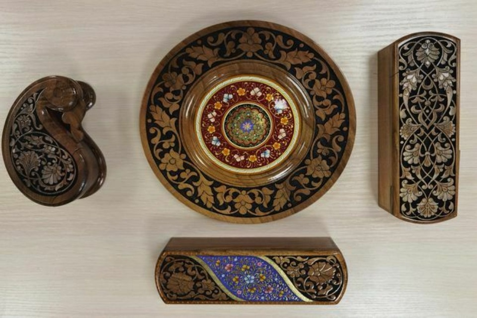 Выставка «Традиции для будущего» открылась в Псковской библиотеке