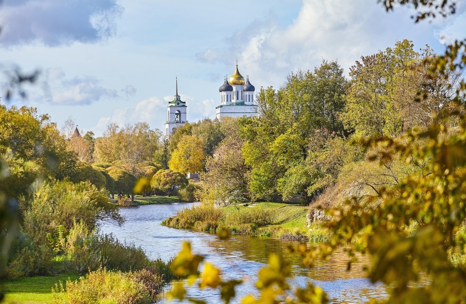 Небольшой дождь и до 11 градусов тепла прогнозируются в Псковской области 15 октября Небольшой дождь и до 11 градусов тепла прогнозируются в Псковской области 15 октября