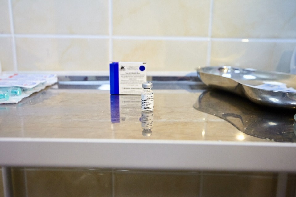 Михаил Ведерников: План вакцинации выполнен на 49,4%