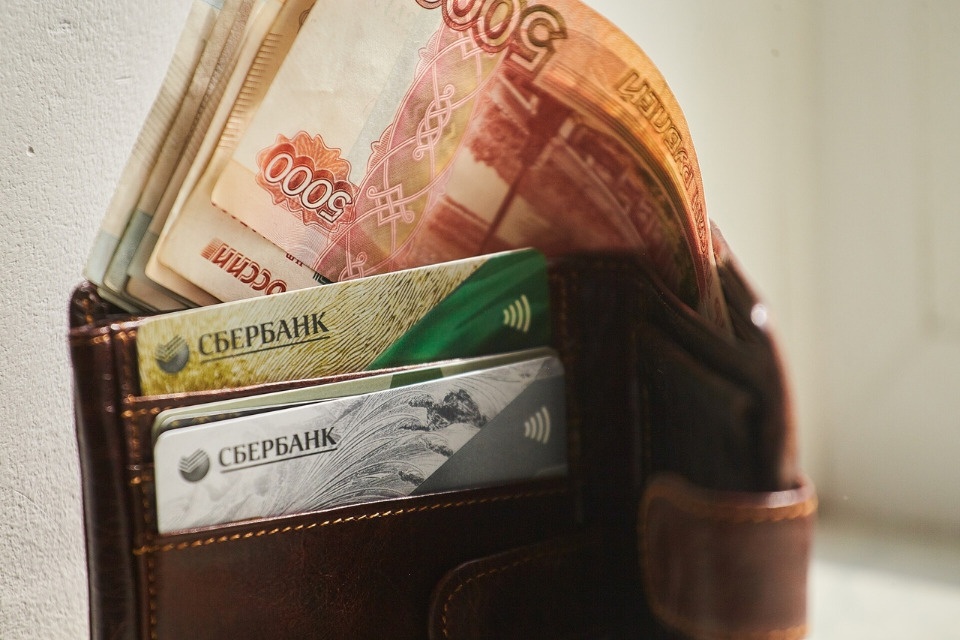 Более 500 тыс. рублей украли у псковичей мошенники, притворившиеся сотрудниками банка Более 500 тыс. рублей украли у псковичей мошенники, притворившиеся сотрудниками банка