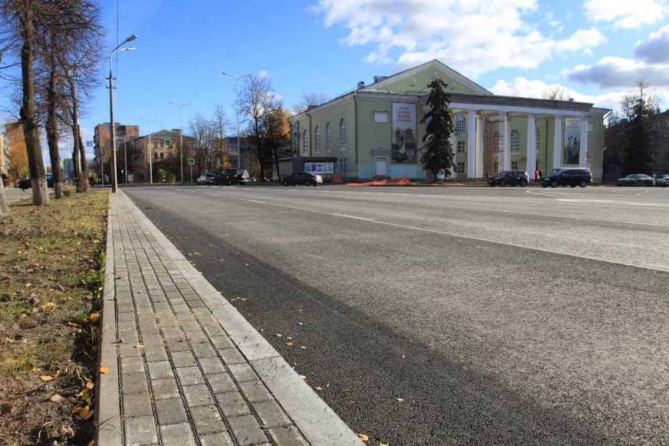 После ремонта по нацпроекту в Пскове в эксплуатацию введена Площадь Победы После ремонта по нацпроекту в Пскове в эксплуатацию введена Площадь Победы