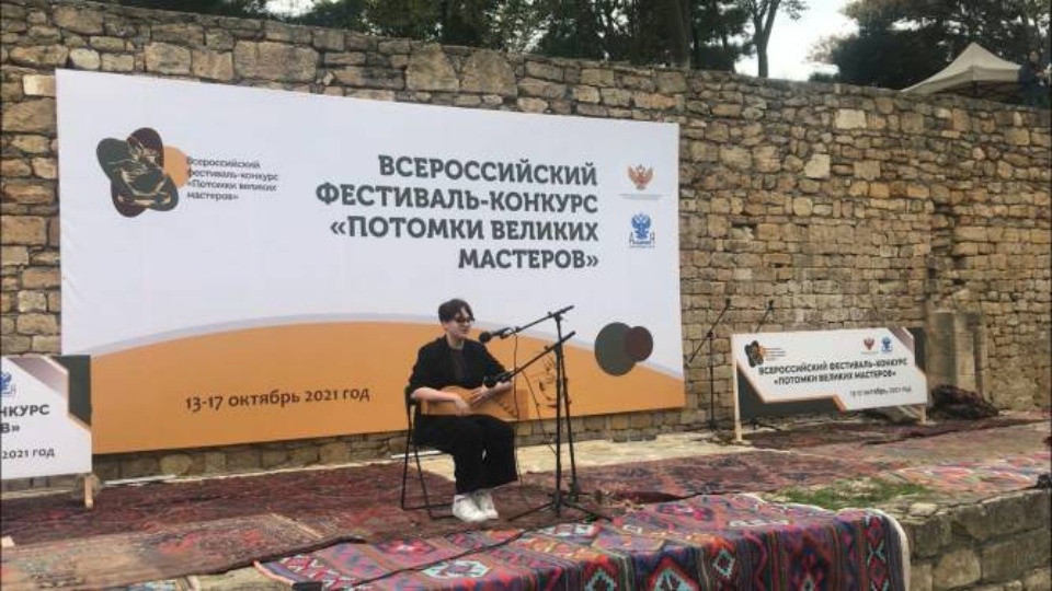 Студентка Псковского колледжа искусств победила в Всероссийском конкурсе традиционной культуры Студентка Псковского колледжа искусств победила в Всероссийском конкурсе традиционной культуры