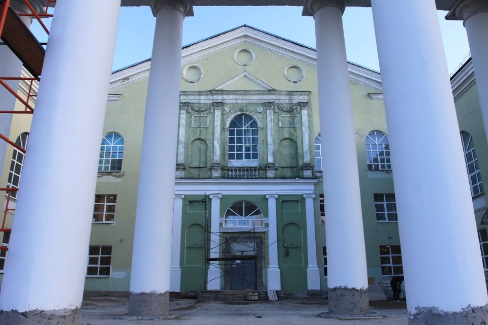 Городской культурный центр в Пскове отремонтируют к декабрю 2021 года