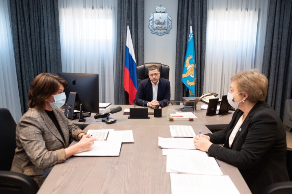 В Псковской области усилят контроль за соблюдением режима изоляции больных коронавирусом