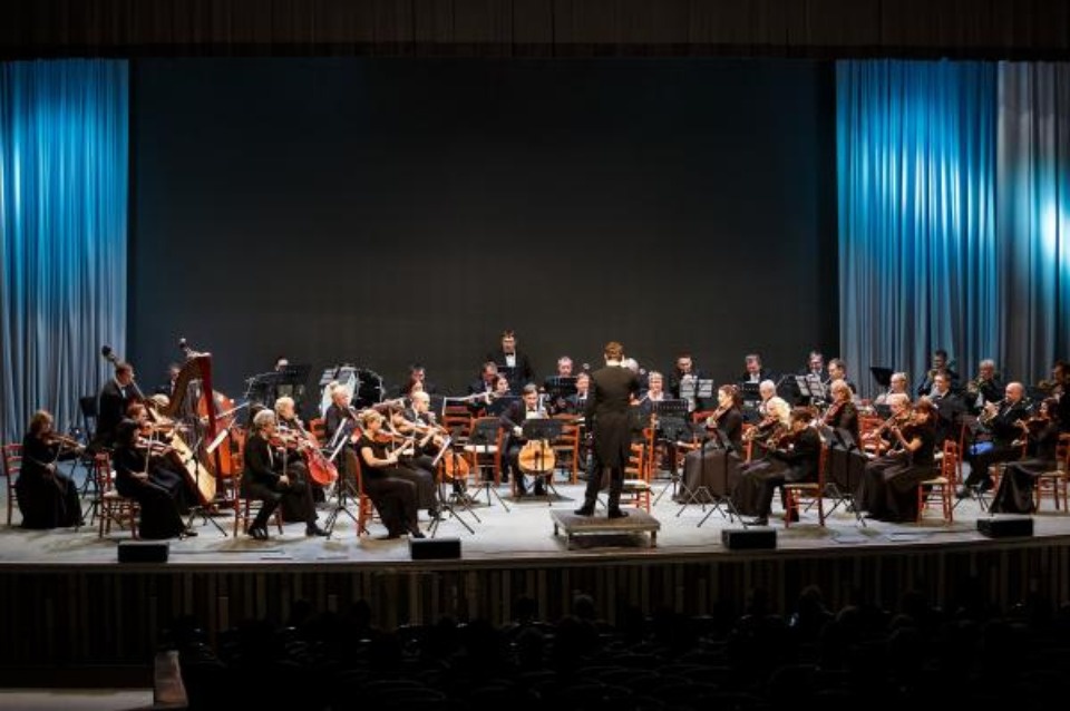 25 ноября в Пскове пройдет юбилейный концерт Губернаторского симфонического оркестра 