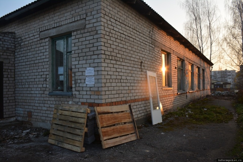 «Титан-Полимер» выделил средства на ремонт ФАПа в Псковском районе