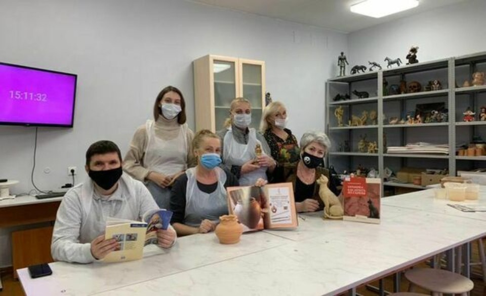 Электронный ресурс по истории керамики древнего Пскова создают в областной научной библиотеке