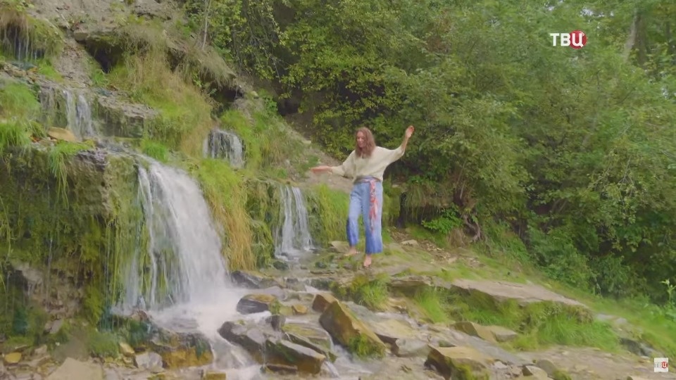 «Тишина и спокойствие на лоне природы»: вышел новый выпуск телепрограммы «Страна чудес» об Изборске