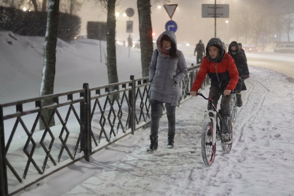 Праздник к нам приходит