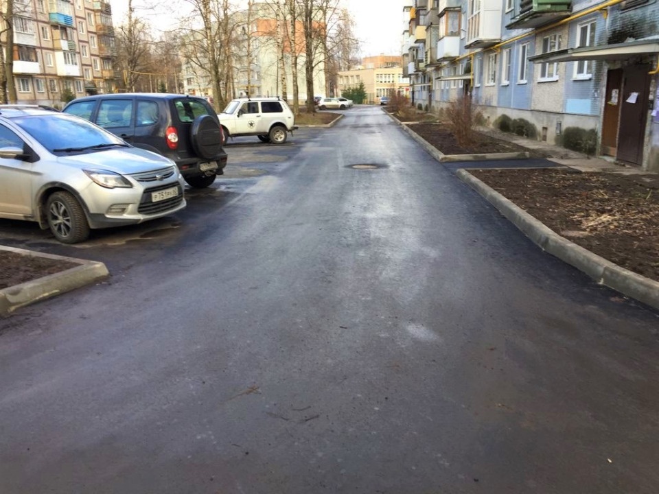 Пять дворов отремонтировали в Пскове Пять дворов отремонтировали в Пскове