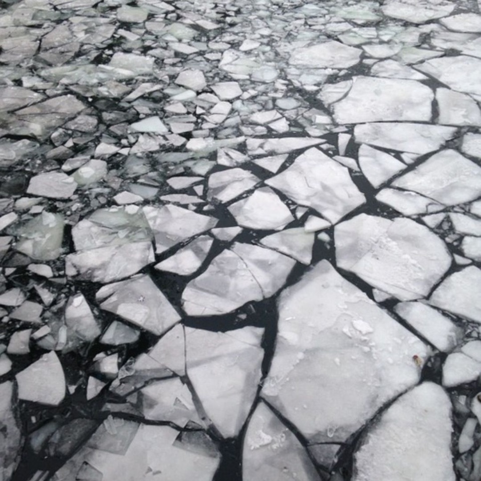 Михаил Ведерников рекомендовал главам муниципалитетов запретить выход на лед 