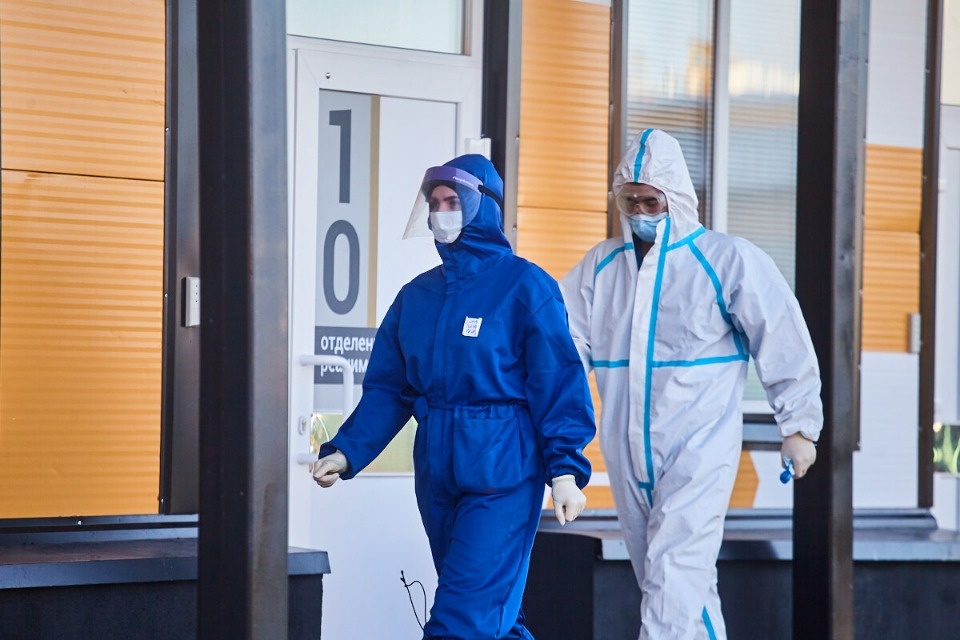 Минобороны России направило в Псковскую область около 30 военных медиков