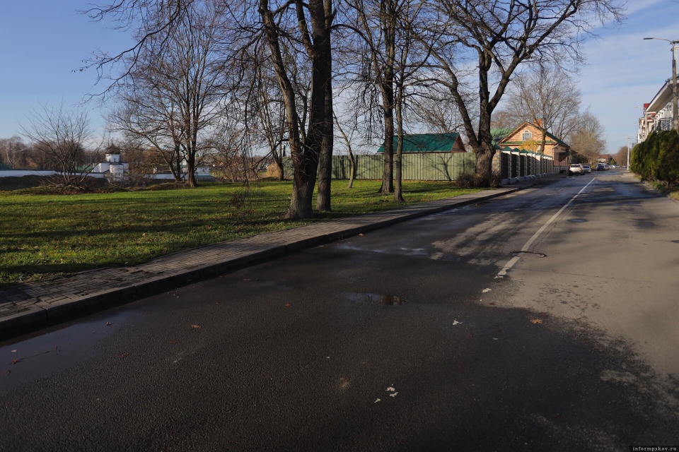 Передачу Псковской епархии земельного участка под дом причта согласовала Псковская гордума 