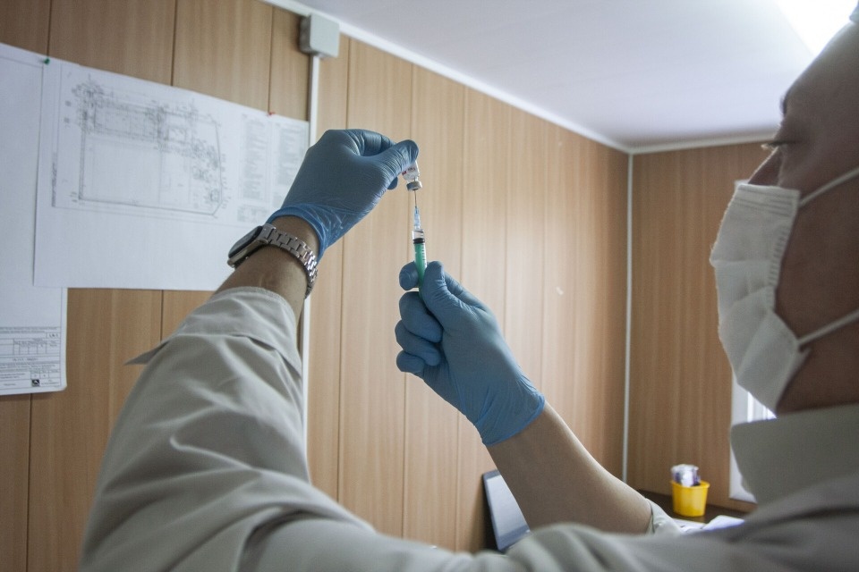 Почти 2 тысячи жителей Псковской области привились вторым компонентом вакцины от коронавируса за сутки Почти 2 тысячи жителей Псковской области привились вторым компонентом вакцины от коронавируса за сутки