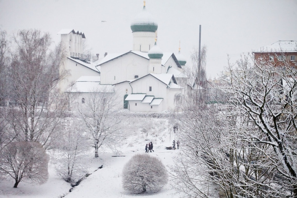 Небольшой снег и до 6 градусов мороза ожидаются в Псковской области 10 декабря Небольшой снег и до 6 градусов мороза ожидаются в Псковской области 10 декабря