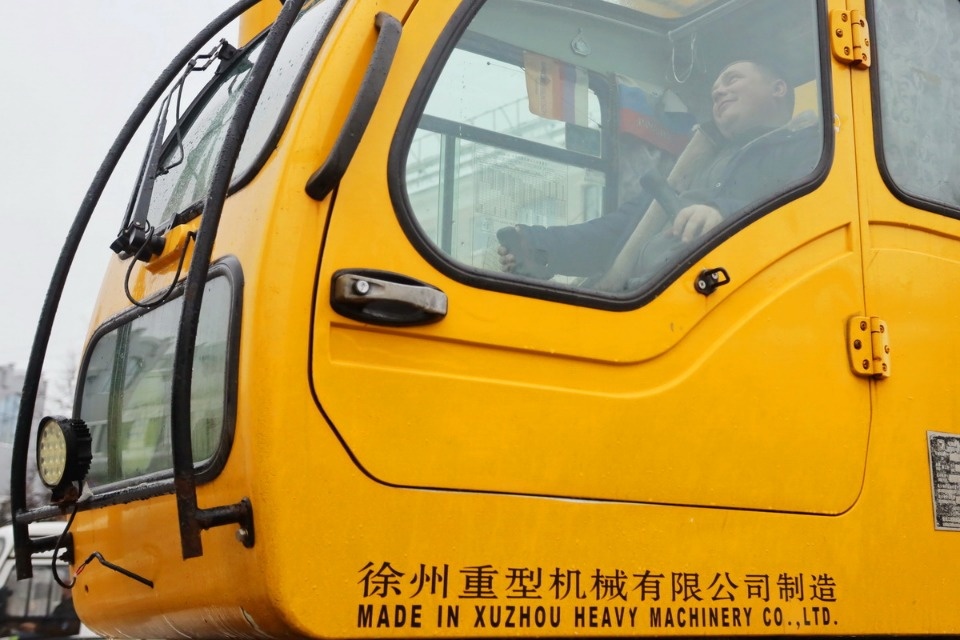 И вот она, нарядная И вот она, нарядная