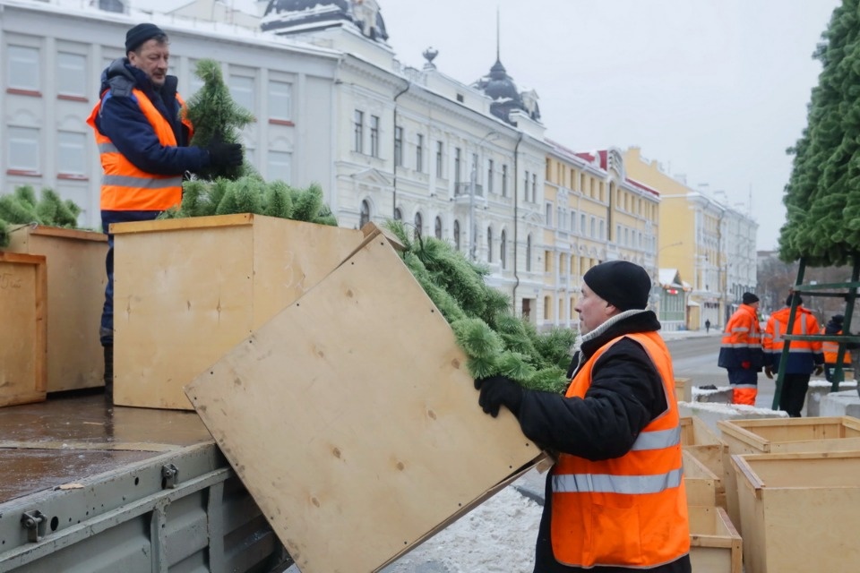И вот она, нарядная И вот она, нарядная
