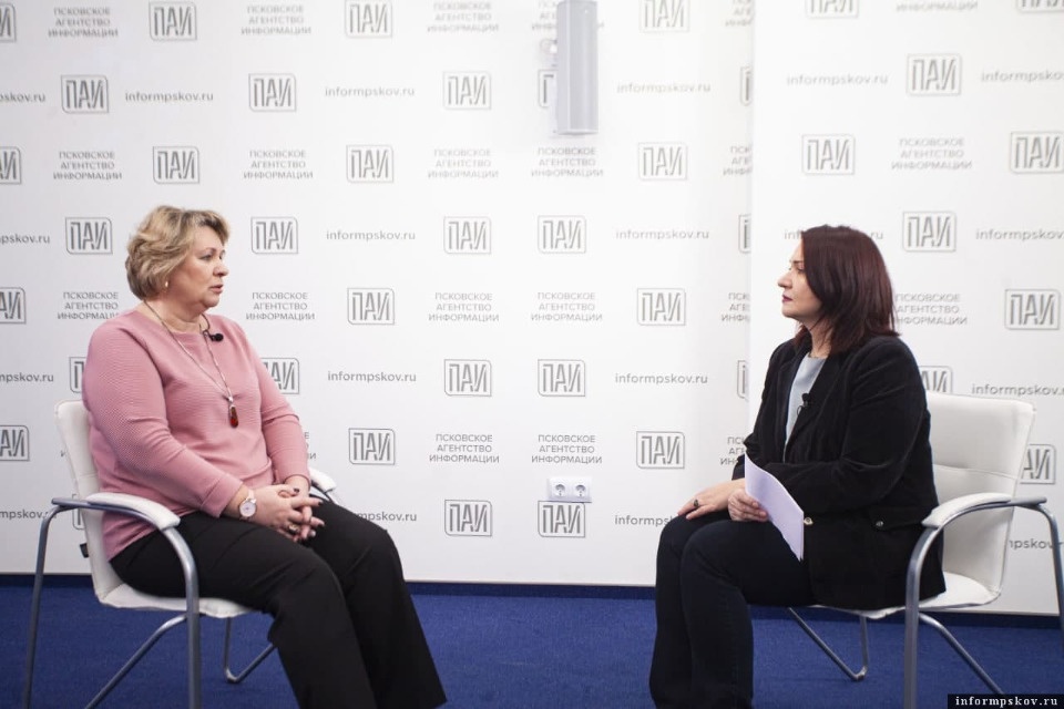 Парк рядом с 10-м лицеем в Пскове не будут ликвидировать Парк рядом с 10-м лицеем в Пскове не будут ликвидировать