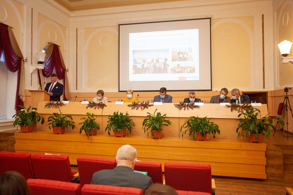 Более 40 нарушений трудового законодательства выявлено псковскими профсоюзами