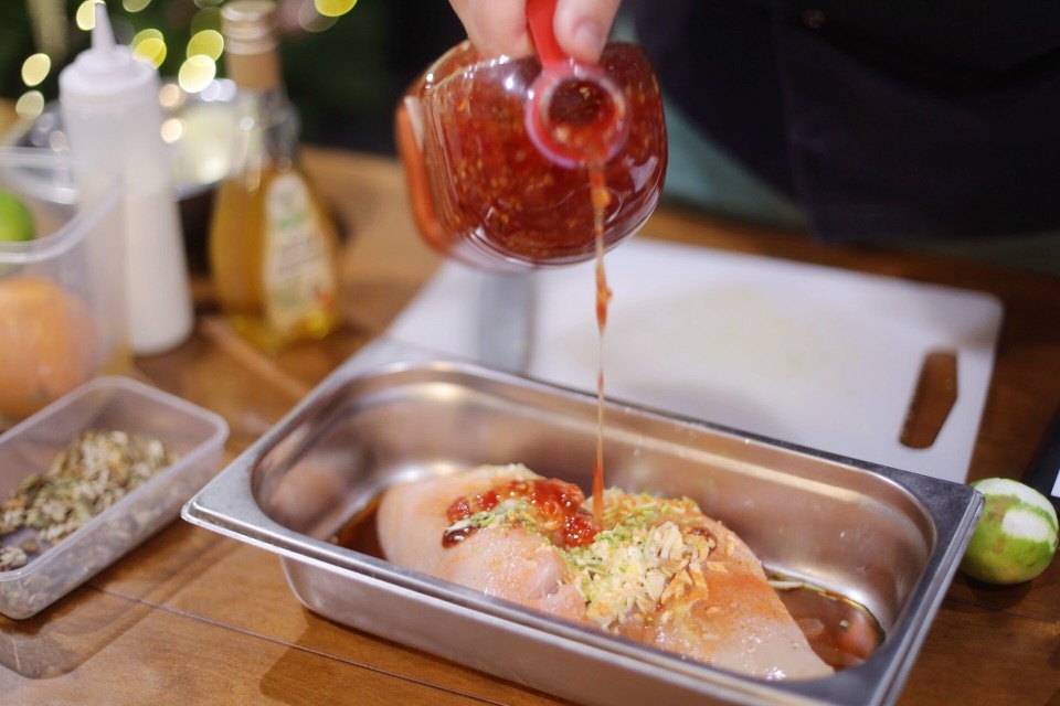 Денис Романенко: Добавить трюфельное масло - и получится современное блюдо