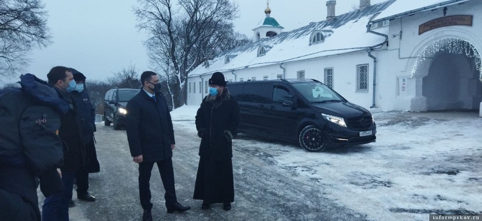 В Псковской области планируют открыть восемь приходских домов с благотворительными трапезными В Псковской области планируют открыть восемь приходских домов с благотворительными трапезными