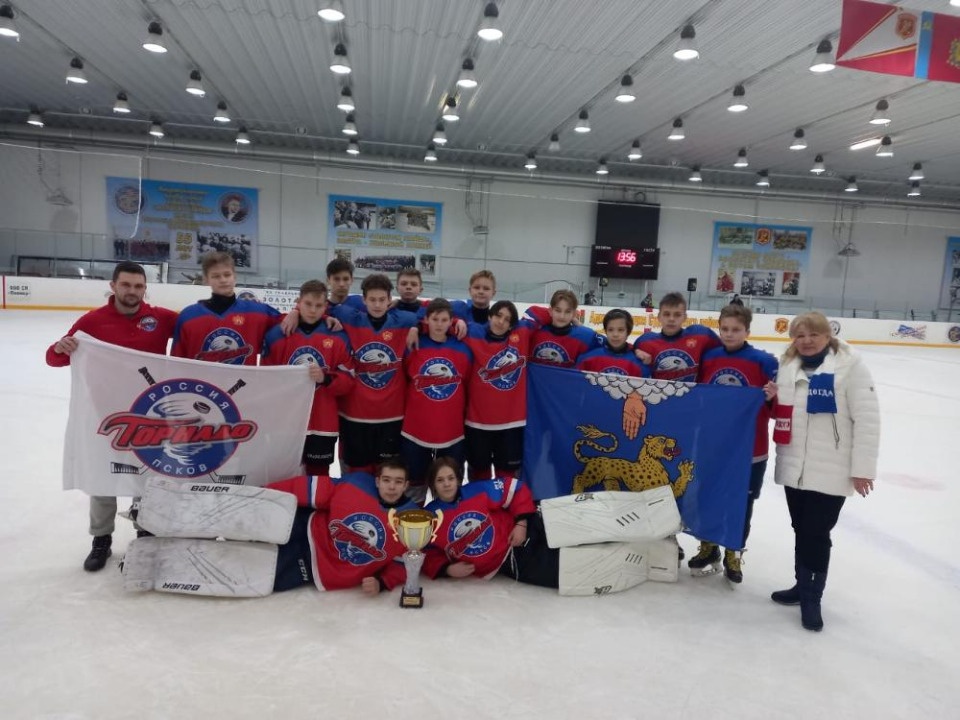 Псковские спортсмены стали победителями Всероссийского турнира по хоккею