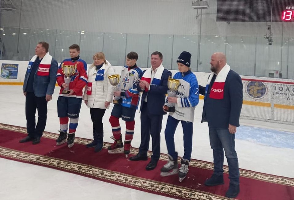 Псковские спортсмены стали победителями Всероссийского турнира по хоккею
