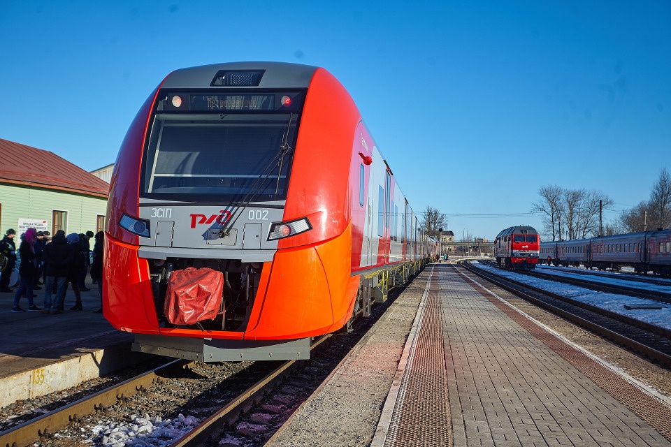 Планируется увеличить количество рейсов «Ласточки» из Пскова в Санкт-Петербург 